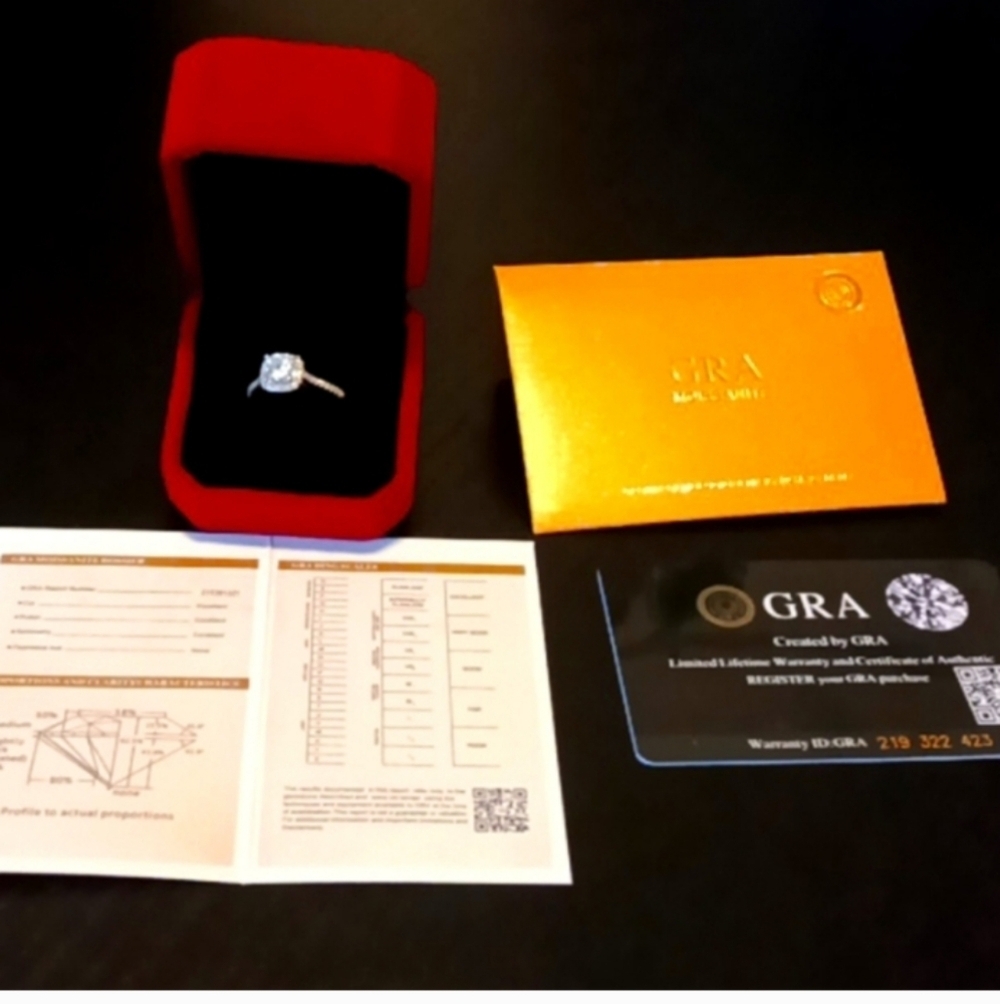 New 1ct Moissanite & 925 Silver Ring with GRA documents